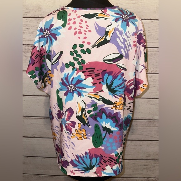 Emery Rose Floral Print V-Neck Top -Size Large, Lightweight, Office, Summer Tops - Picture 2 of 5